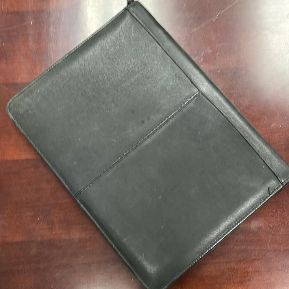 GENUINE LEATHER University of Texas Longhorns Leather Portfolio